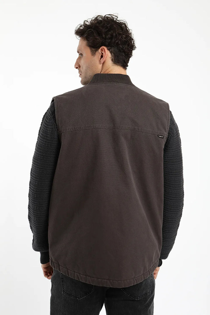 Chaqueta sin mangas Fresno café