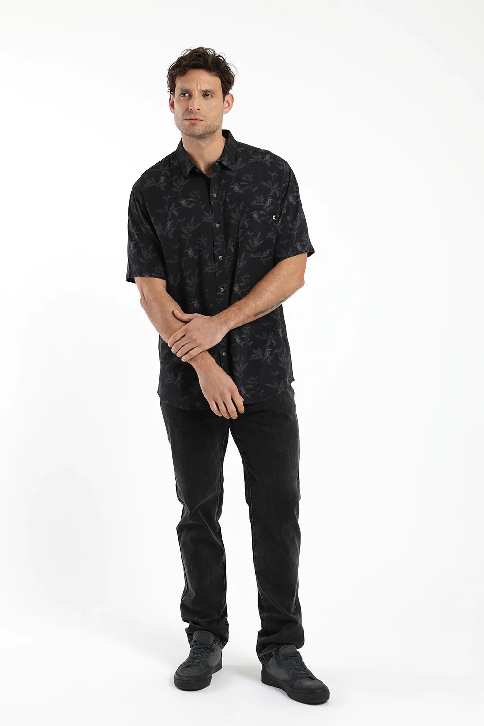 Camisa hombre manga corta Viscosa Martín pescador negro - Viscosa